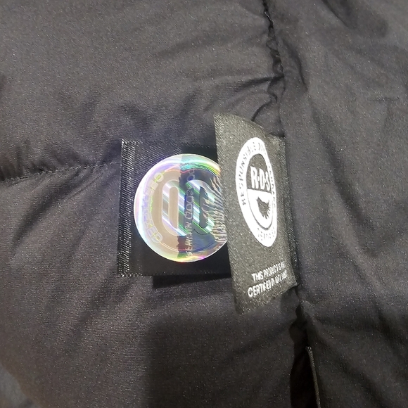 Aritzia The SuperSnug Puff™ Mid Jacket - Picture 9 of 11